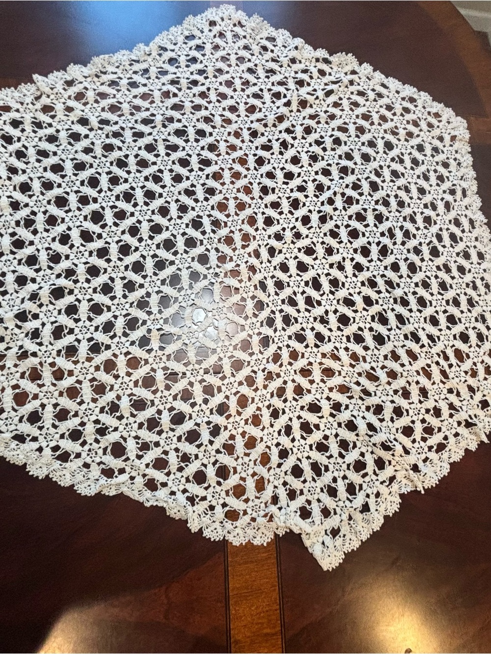 43" Vintage Handmade Crochet Hexagon Star Lace Tablecloth Topper